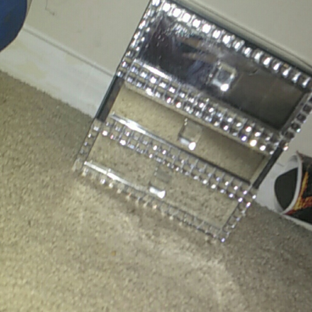 Mirror draws